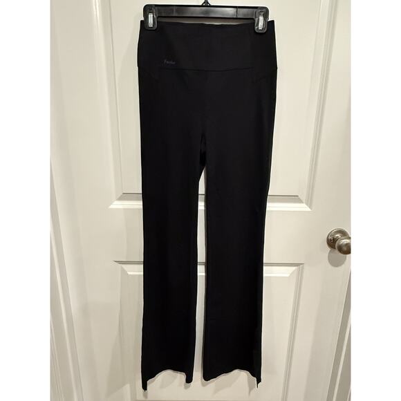 Fanka Flare Black Leggings Womens Sz L Lift and Curve Sculpting Athleticwear Gym - Picture 6 of 11